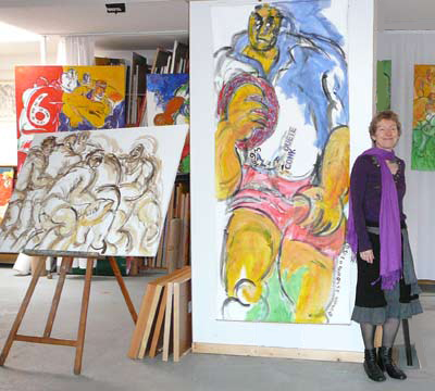 l'artiste peintre marine assoumov dans son atelier consacre au rugby